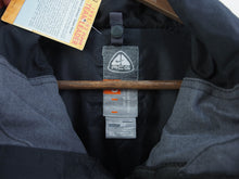Load image into Gallery viewer, VINTAGE NIKE ACG LINED JACKET - XL
