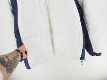 Load image into Gallery viewer, VINTAGE NIKE TUNED AIR PUFFER JACKET - L

