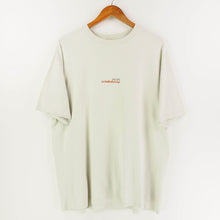 Load image into Gallery viewer, VINTAGE BILLABONG SNOWBAORDING GRAPHIC T SHIRT - L
