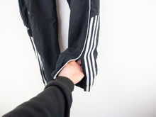 Load image into Gallery viewer, VINTAGE ADIDAS DETAILED TRACKPANTS - M
