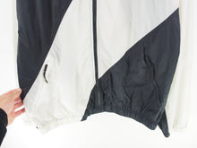 Load image into Gallery viewer, VINTAGE NIKE AIR WINDBREAKER - L
