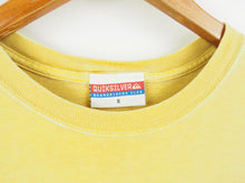Load image into Gallery viewer, VINTAGE QUIKSILVER GRAPHIC T SHIRT - S
