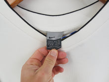 Load image into Gallery viewer, VINTAGE NIKE CENTRE SWOOSH T SHIRT - XL
