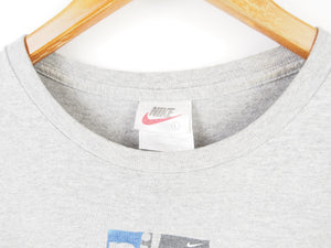 VINTAGE NIKE BASKETBALL GRAPHIC T SHIRT - WMNS M/L