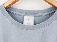 Load image into Gallery viewer, VINTAGE NIKE GRAPHIC T SHIRT - XL
