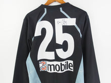 Load image into Gallery viewer, VINTAGE ESSENDON PUMA TRAINING JERSEY - L
