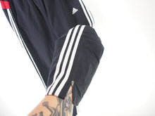 Load image into Gallery viewer, VINTAGE ADIDAS STRIPED TRACKPANTS - M
