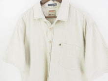 Load image into Gallery viewer, VINTAGE QUIKSILVER DETAILED BUTTON UP SHIRT - L
