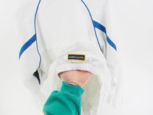 Load image into Gallery viewer, VINTAGE UMBRO DETAILED WINDBREAKER - S
