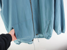 Load image into Gallery viewer, VINTAGE REEBOK WINDBREAKER - XL
