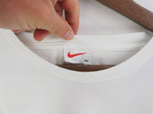 Load image into Gallery viewer, VINTAGE 1999 NIKE TOWN MARATHON T SHIRT - XL
