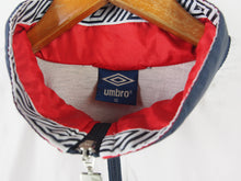 Load image into Gallery viewer, VINTAGE UMBRO DETAILED WINDBREAKER - L/XL

