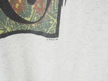 Load image into Gallery viewer, VINTAGE 1996 SPEEDO ABSTRACT GRAPHIC T SHIRT - L

