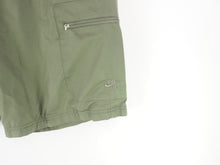 Load image into Gallery viewer, VINTAGE NIKE AIR CARGO SHORTS - 34'
