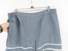 Load image into Gallery viewer, VINTAGE NIKE STRIPE SHORTS - L
