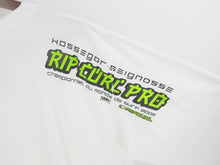 Load image into Gallery viewer, VINTAGE 2002 RIPCURL PRO GRAPHIC T SHIRT - L
