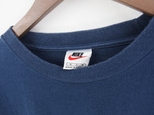 Load image into Gallery viewer, VINTAGE NIKE POCKET SWOOSH T SHIRT - S/M
