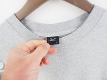 Load image into Gallery viewer, VINTAGE Y2K OAKLEY SOFTWEAR T SHIRT - L
