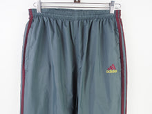 Load image into Gallery viewer, VINTAGE ADIDAS STRIPE TRACKPANTS - M
