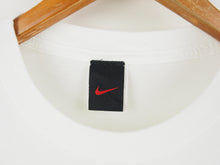 Load image into Gallery viewer, VINTAGE NIKE GOLF GRAPHIC T SHIRT - XL
