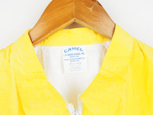 Load image into Gallery viewer, VINTAGE 1992 CAMEL LIGHTWEIGHT WINDBREAKER - XL
