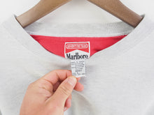 Load image into Gallery viewer, VINTAGE MARLBORO UNLIMITED GECKO CREWNECK - L
