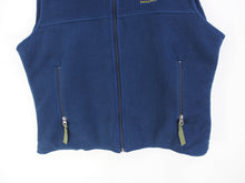 Load image into Gallery viewer, VINTAGE PATAGONIA EMBROIDERED FLEECE VEST - L
