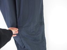 Load image into Gallery viewer, VINTAGE NIKE DETAILED BAGGY TRACKPANTS - L
