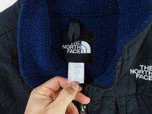 Load image into Gallery viewer, VINTAGE NORTH FACE DENALI FLEECE VEST - XL

