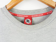 Load image into Gallery viewer, VINTAGE Y2K DC SKATE T SHIRT - M
