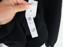 Load image into Gallery viewer, STONE ISLAND KNITTED SWEATER - XL

