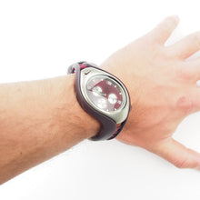 Load image into Gallery viewer, VINTAGE NIKE SWIFT 3i DEADSTOCK WATCH - OSFA
