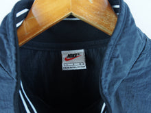 Load image into Gallery viewer, VINTAGE NIKE BACK SPELLOUT 1/4 WINDBREAKER - XL
