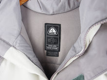 Load image into Gallery viewer, VINTAGE NIKE ACG LINED JACKET - WMNS S/M
