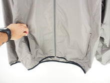 Load image into Gallery viewer, VINTAGE NIKE ESSENTIAL SWOOSH WINDBREAKER - L
