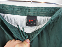 Load image into Gallery viewer, VINTAGE NIKE SWOOSH WINDBREAKER - M
